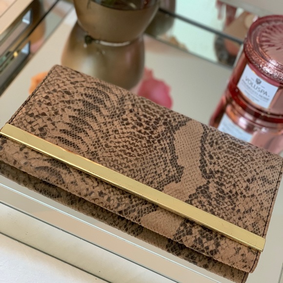 Snakeskin Clutch Gold - Picture 1 of 3